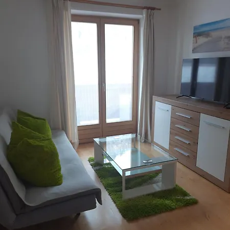 Schnell Apartment